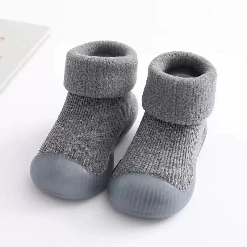 Niido – Chaussons Bébé Ultra-Confortables & Hiver Douillet
