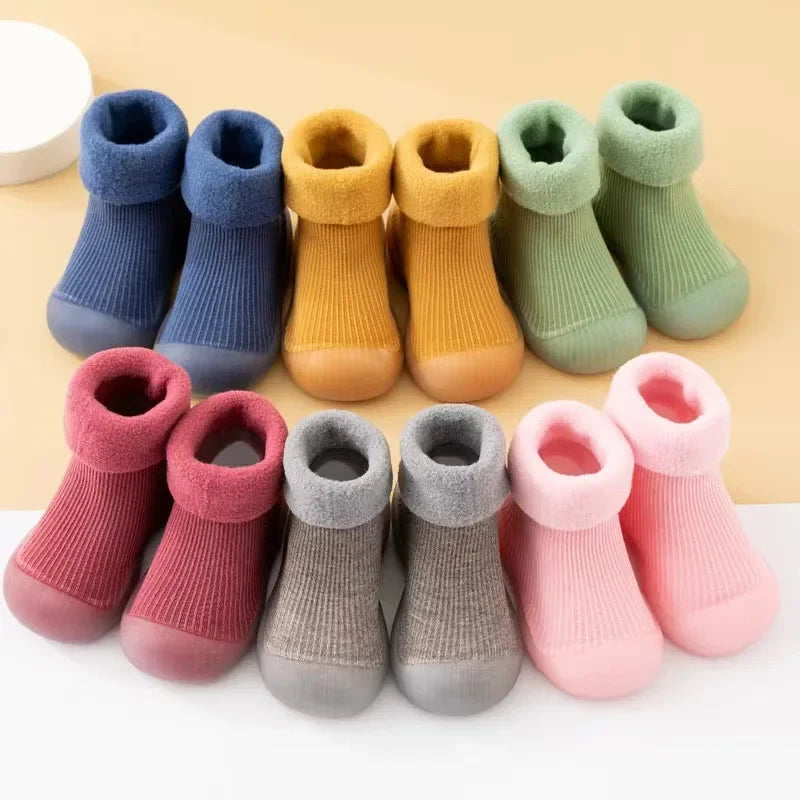 Niido – Chaussons Bébé Ultra-Confortables & Hiver Douillet